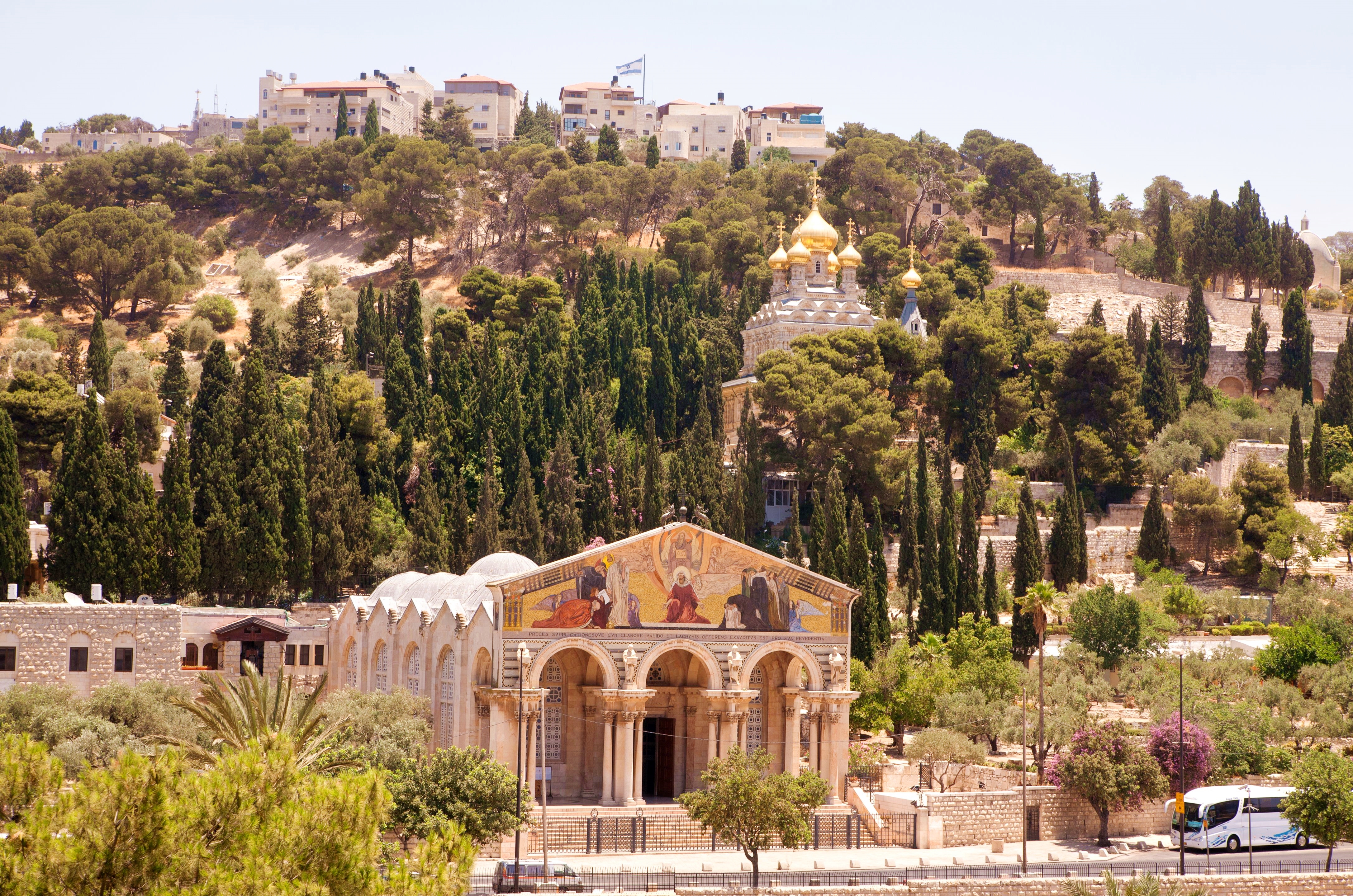 in-the-footsteps-of-messiah-the-mount-of-olives-messianic-bible