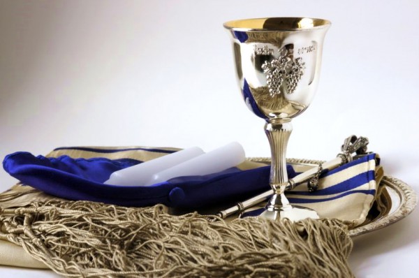 Shabbat Judaica-kippah-yarmulke-yad-tallit-kiddish cup