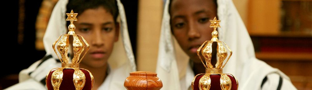 Torah scroll_finials_rimmon_bar mitzvah_tallit